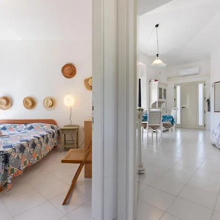 Guesthost - Cristina Apartment